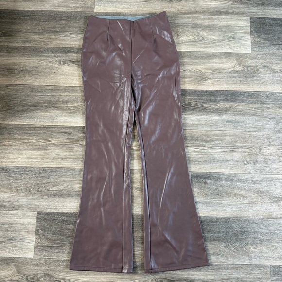 ASOS DESIGN Tall stretch faux leather flare pants - Picture 2 of 10